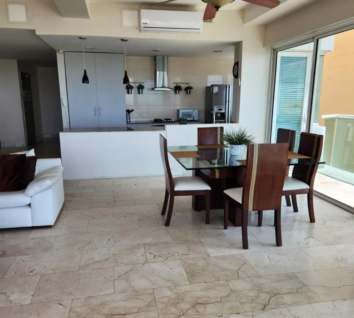 Apartamento Con Terraza Frente Al Mar Cartagena